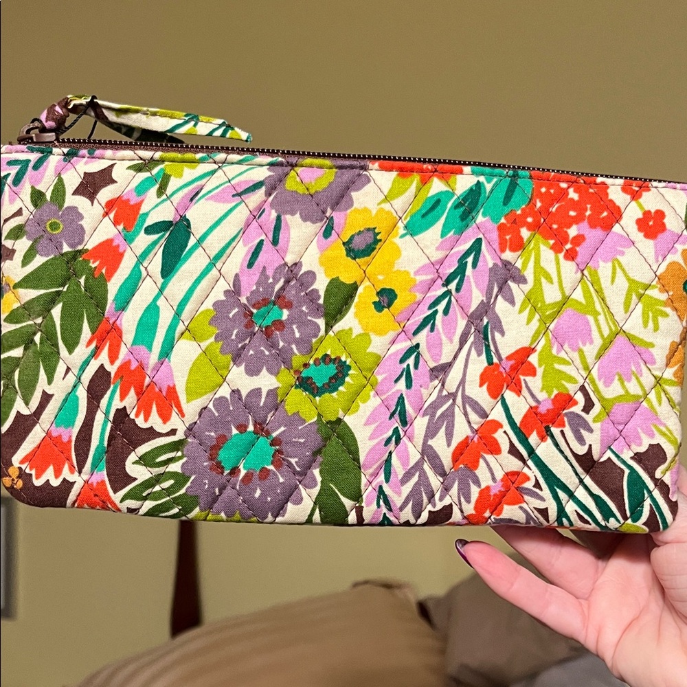 NWOT Vera Bradley Floral Quilted Clutch Very Colorful Washable